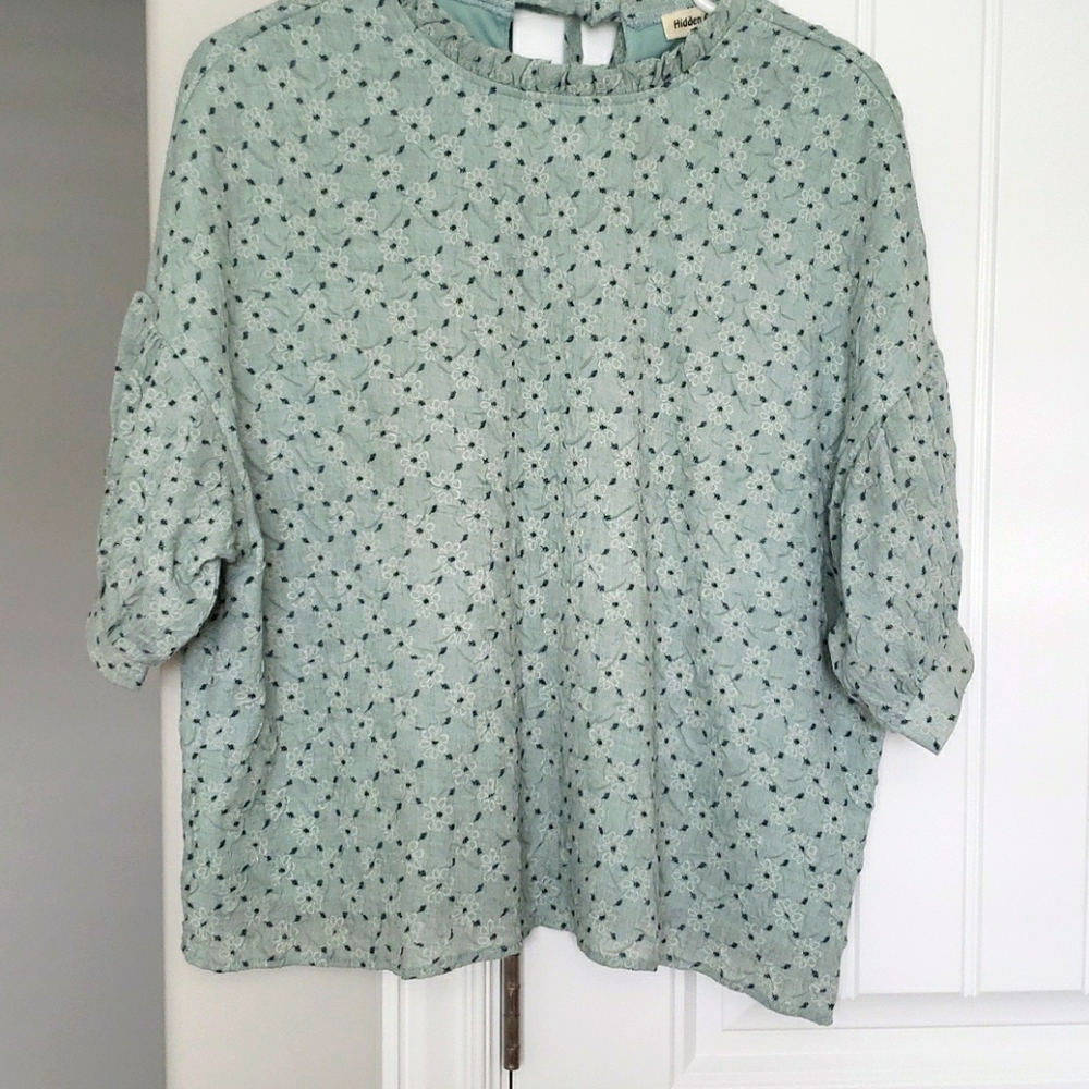 Dainty Floral Top